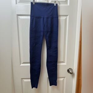 Lulu🍋Wanderlust Highest Times Tech Mesh Naval Blue Luxtreme Size 4